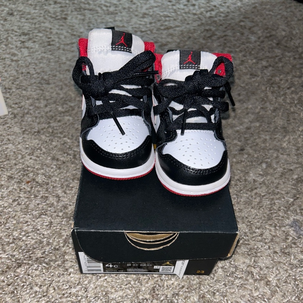 Jordan toddler air Jordan 1s
